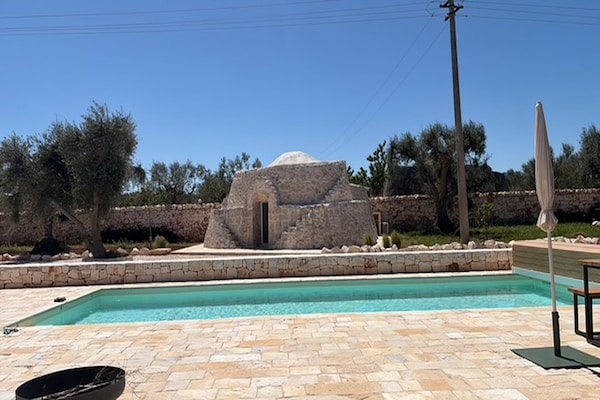 Foto van Villa in eeuwenoude olijfgaard - Vakantiehuis in Ostuni - PoolOfHouse