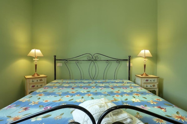 Foto van Ruime Italiaanse villa met 6 slaapkamers - Vakantiehuis in Marina di Mancaversa - BedRoom
