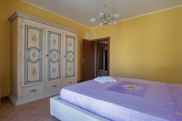 Foto van Ruime Italiaanse villa met 6 slaapkamers - Vakantiehuis in Marina di Mancaversa - BedRoom