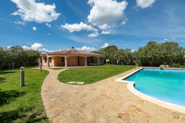 Foto van Villa met privézwembad Costa Rei - Vakantiehuis in Muravera Costa Rei - PoolOfHouse