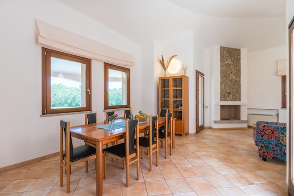 Foto van Villa met privézwembad Costa Rei - Vakantiehuis in Muravera Costa Rei - DiningRoom