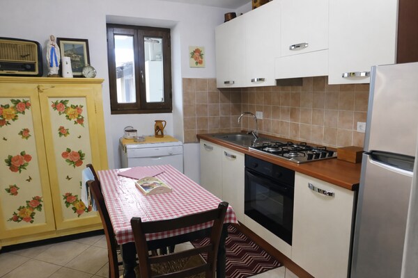 Foto van Vakantiehuis in Porto Valtravaglia voor 8 personen - Kitchen