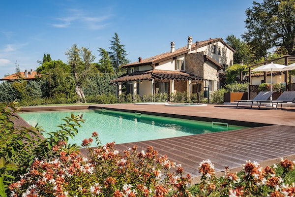 Foto van Villa in Bologna met privézwembad - Vakantiehuis in Castel San Pietro Terme - PoolOfHouse