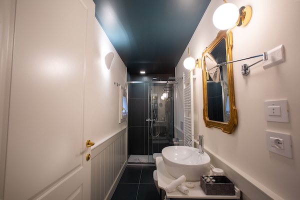 Foto van Villa in Bologna met privézwembad - Vakantiehuis in Castel San Pietro Terme - BathRoom