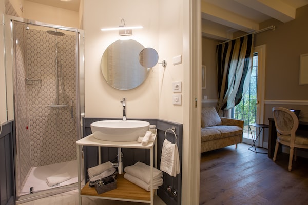Foto van Villa in Bologna met privézwembad - Vakantiehuis in Castel San Pietro Terme - BathRoom