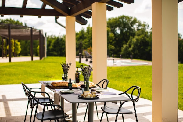 Foto van Villa in Bologna met privézwembad - Vakantiehuis in Castel San Pietro Terme - TerraceBalcony