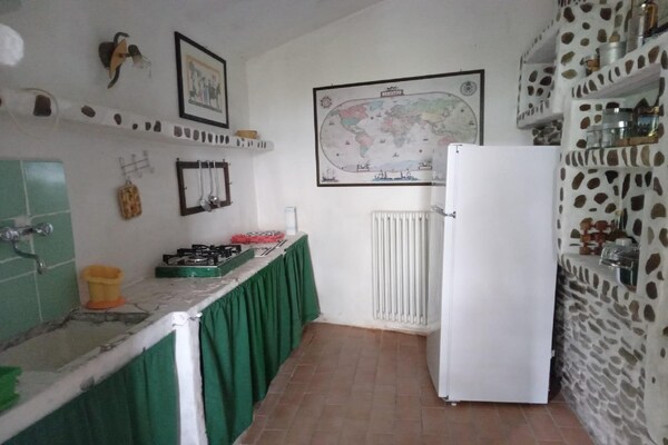 Foto van Heerlijke villa in Sant'Agata Feltria met zwembad - Vakantiehuis in Sant'Agata Feltria - Kitchen