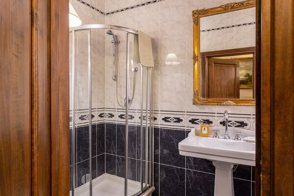 Foto van Villa in Mugello met privézwembad - Vakantiehuis in Vicchio - BathRoom