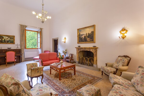 Foto van Villa in Mugello met privézwembad - Vakantiehuis in Vicchio - LivingRoom