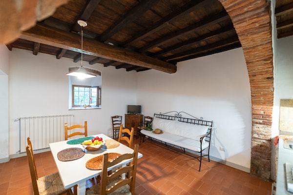 Foto van Vakantiehuis in Dicomano met privé zwembad - Vakantiehuis in Dicomano - DiningRoom