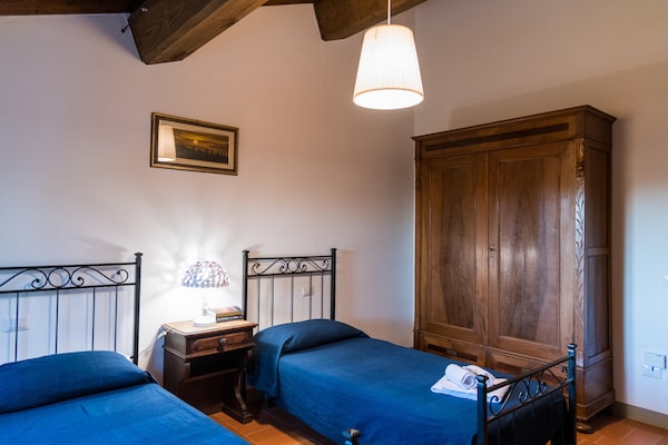 Foto van Vakantiehuis in Dicomano met privé zwembad - Vakantiehuis in Dicomano - BedRoom