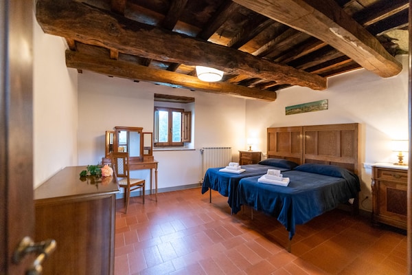 Foto van Vakantiehuis in Dicomano met privé zwembad - Vakantiehuis in Dicomano - BedRoom