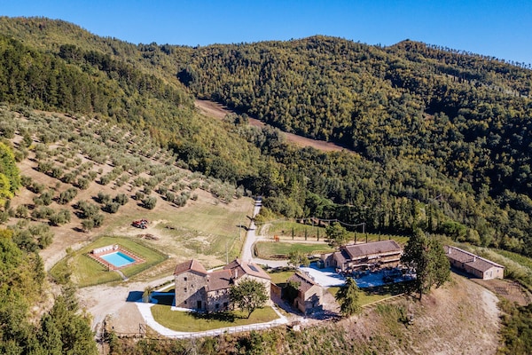 Foto van Vakantiehuis in Dicomano met privé zwembad - Vakantiehuis in Dicomano - ViewSummer