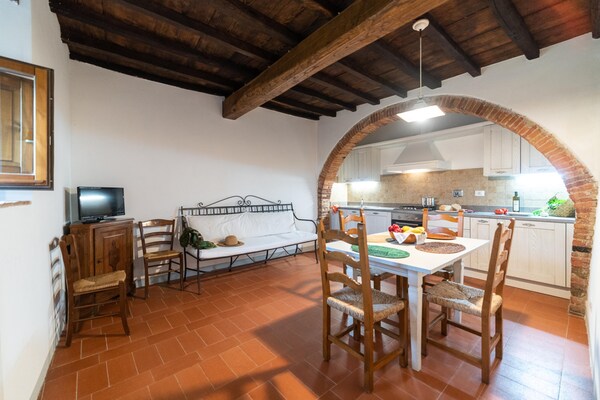 Foto van Vakantiehuis in Dicomano met privé zwembad - Vakantiehuis in Dicomano - DiningRoom