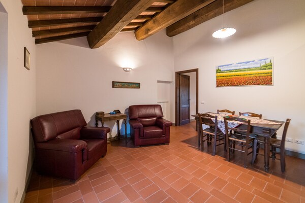 Foto van Vakantiehuis in Dicomano met privé zwembad - Vakantiehuis in Dicomano - LivingRoom