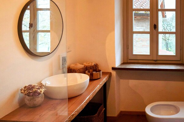 Foto van Villa in Toscane met Verwarmd Zwembad - Vakantiehuis in Poppi - BathRoom