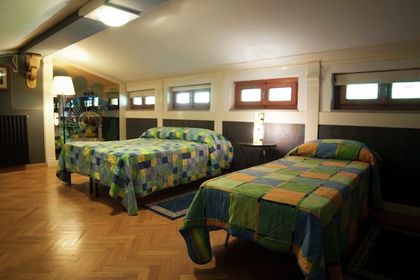 Foto van Villa in Casentino met zwembad en kasteelzicht - Vakantiehuis in Stia - BedRoom