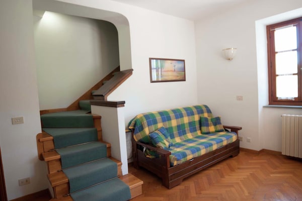 Foto van Villa in Casentino met zwembad en kasteelzicht - Vakantiehuis in Stia - BedRoom