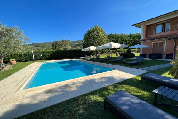 Foto van Villa in Toscane met zwembad - Vakantiehuis in Loro Ciuffenna - PoolOfHouse