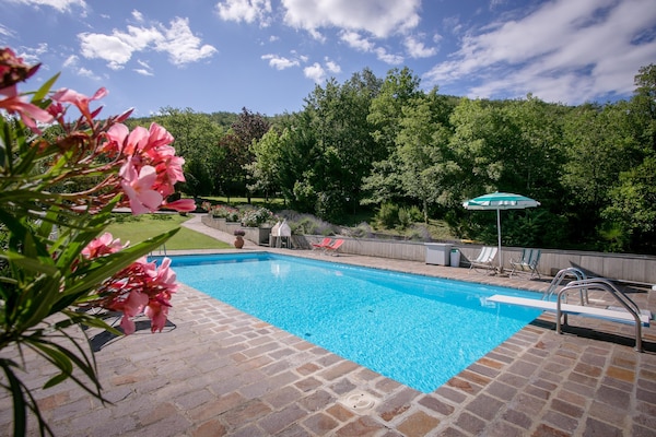 Foto van Villa in Toscane met Privézwembad en Uitzicht - Vakantiehuis in Castiglion Fiorentino - PoolOfHouse