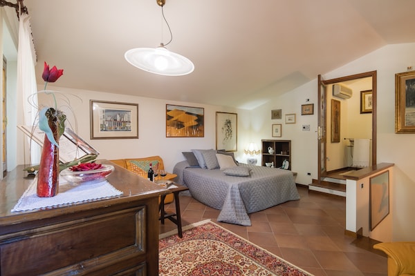 Foto van Villa in Toscane met Privézwembad en Uitzicht - Vakantiehuis in Castiglion Fiorentino - BedRoom