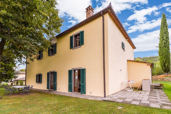 Foto van Villa in Toscane met Zwembad & Olijfbomen - Vakantiehuis in Cortona - ExteriorSummer
