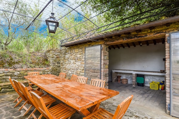 Foto van Villa in Toscane met Zwembad & Olijfbomen - Vakantiehuis in Cortona - TerraceBalcony