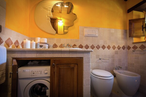 Foto van Villa in Cortona met privézwembad - Vakantiehuis in Cortona - BathRoom