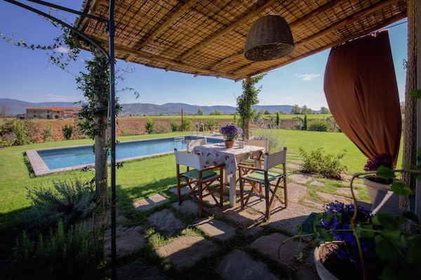 Foto van Villa in Cortona met privézwembad en uitzicht - Vakantiehuis in Cortona - TerraceBalcony