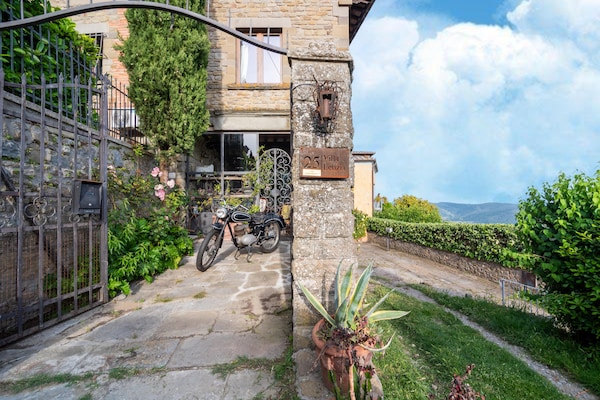 Foto van Villa in Cortona met zwembad - Vakantiehuis in Cortona - HallReception