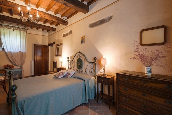 Foto van Villa in Toscane met privézwembad - Vakantiehuis in Cortona - BedRoom