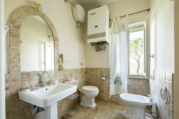 Foto van Villa met zwembad in Marciano - Vakantiehuis in Marciano Della Chiana - BathRoom