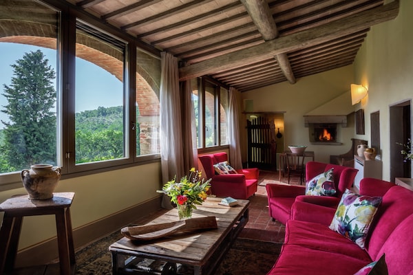 Foto van Villa in Toscane met Wijngaard - Vakantiehuis in Arezzo - LivingRoom
