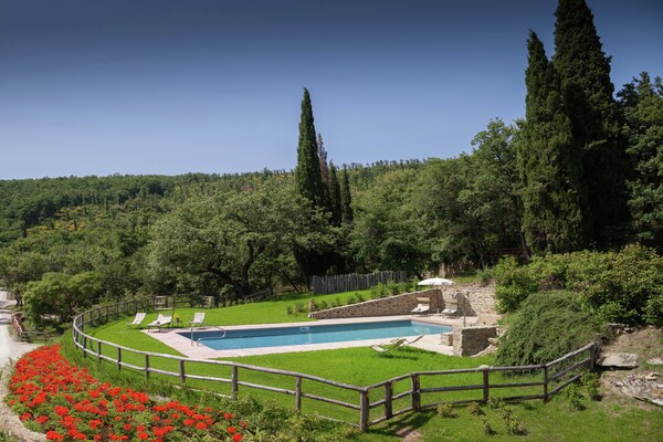 Foto van Villa in Toscane met Wijngaard - Vakantiehuis in Arezzo - PoolOfHouse