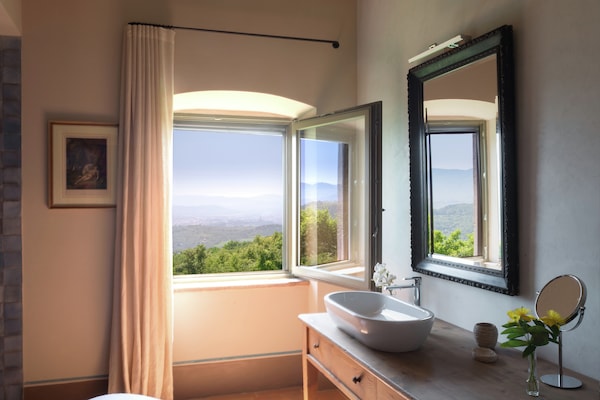 Foto van Villa in Toscane met Wijngaard - Vakantiehuis in Arezzo - BathRoom