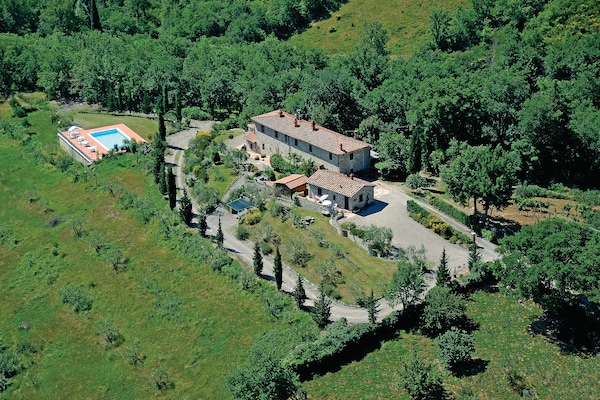 Foto van Zonnig vakantiehuis - Vakantiehuis in Gaiole in Chianti (SI) - ViewSummer