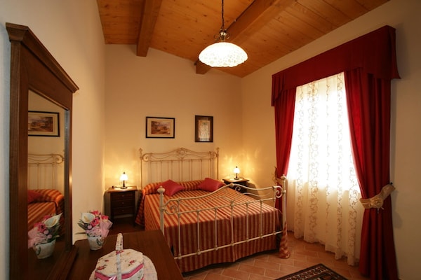 Foto van Villa met privézwembad in Piancastagnaio - Vakantiehuis in Piancastagnaio - BedRoom