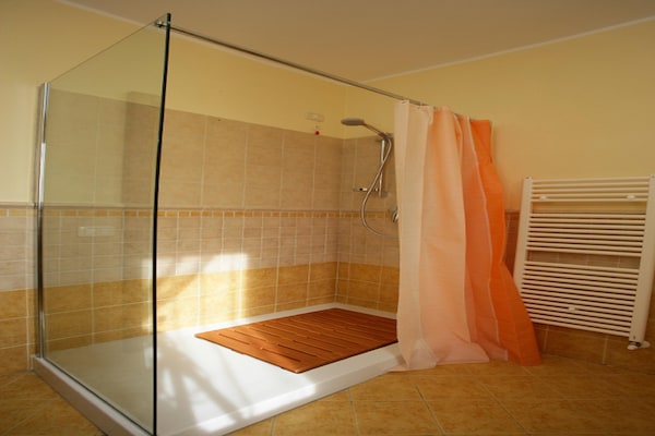 Foto van Villa met privézwembad in Piancastagnaio - Vakantiehuis in Piancastagnaio - BathRoom