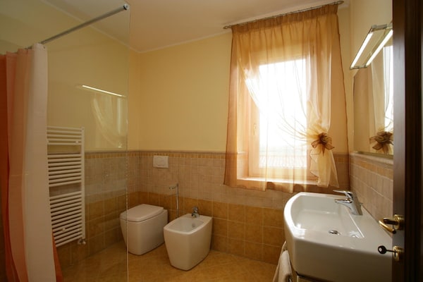 Foto van Villa met privézwembad in Piancastagnaio - Vakantiehuis in Piancastagnaio - BathRoom