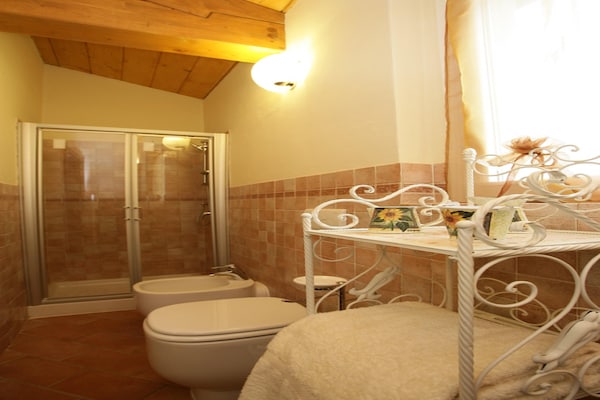 Foto van Villa met privézwembad in Piancastagnaio - Vakantiehuis in Piancastagnaio - BathRoom