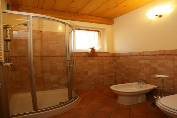Foto van Villa met privézwembad in Piancastagnaio - Vakantiehuis in Piancastagnaio - BathRoom
