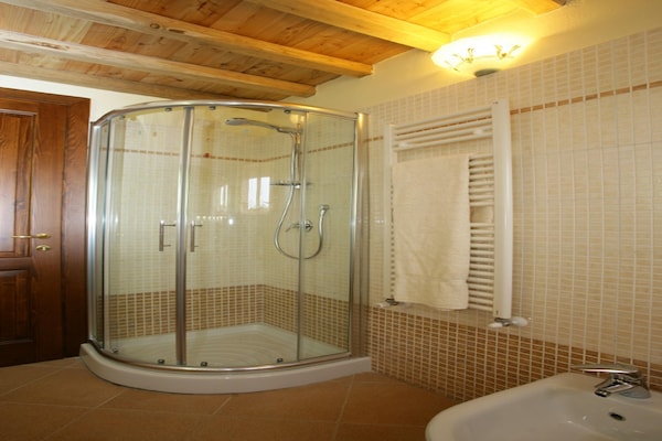 Foto van Villa met privézwembad in Piancastagnaio - Vakantiehuis in Piancastagnaio - BathRoom