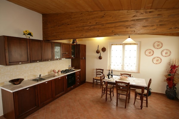 Foto van Villa met privézwembad in Piancastagnaio - Vakantiehuis in Piancastagnaio - Kitchen