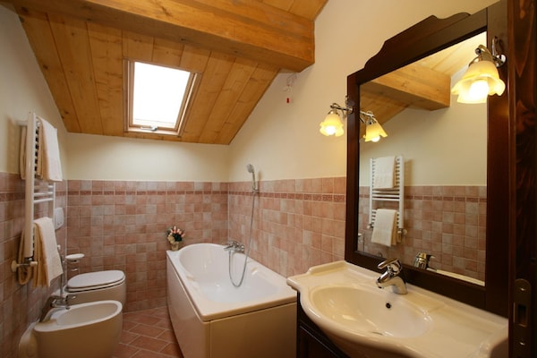 Foto van Villa met privézwembad in Piancastagnaio - Vakantiehuis in Piancastagnaio - BathRoom