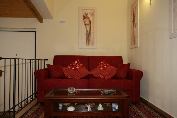 Foto van Villa met privézwembad in Piancastagnaio - Vakantiehuis in Piancastagnaio - LivingRoom