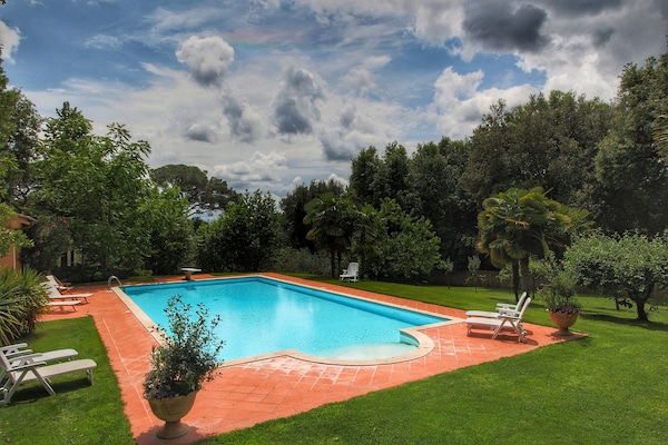 Foto van Panoramische Toscaanse villa - Vakantiehuis in Sinalunga - PoolOfHouse