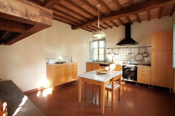 Foto van Panoramische Toscaanse villa - Vakantiehuis in Sinalunga - Kitchen