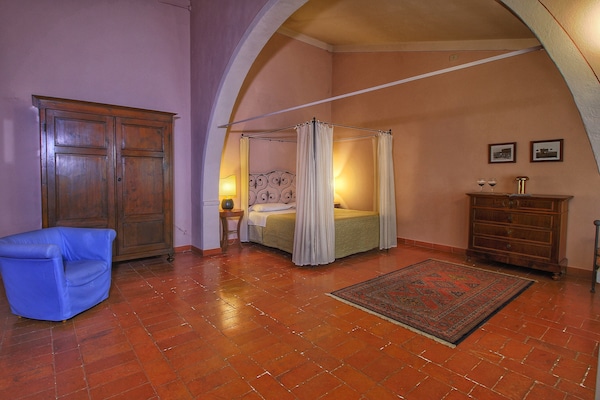 Foto van Panoramische Toscaanse villa - Vakantiehuis in Sinalunga - BedRoom