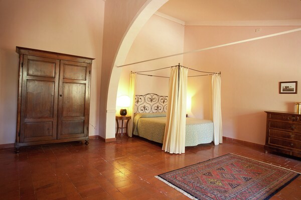 Foto van Panoramische Toscaanse villa - Vakantiehuis in Sinalunga - BedRoom