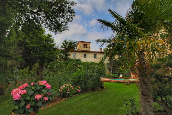 Foto van Panoramische Toscaanse villa - Vakantiehuis in Sinalunga - GardenSummer